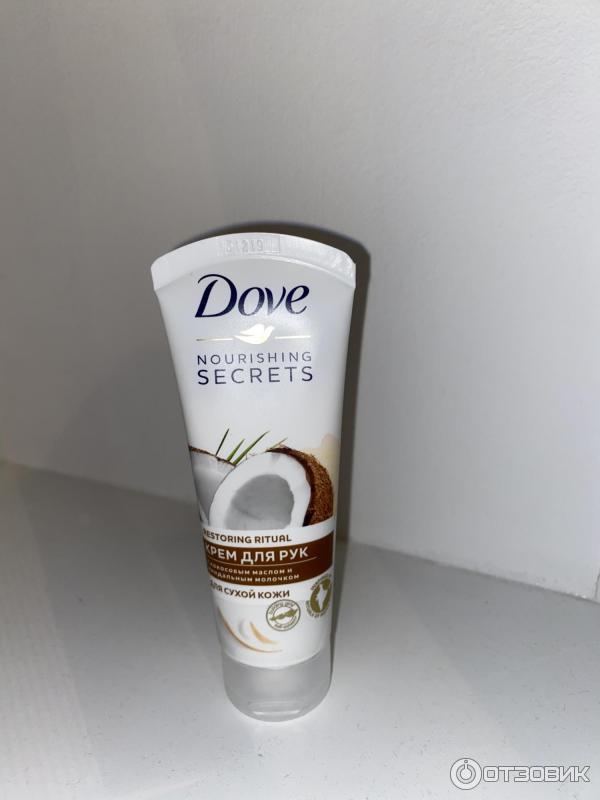 Крем для рук Dove Nourishing Secrets с кокосовым маслом и миндальным молочком фото