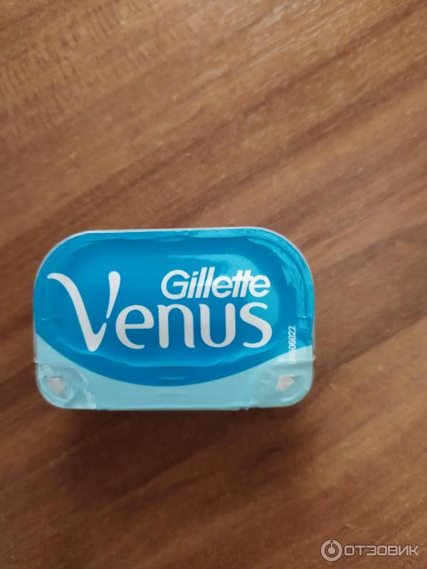 Бритвенный станок Gillette Venus фото