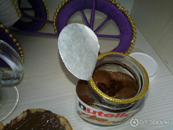 Ореховая паста Ferrero Nutella с добавлением какао фото