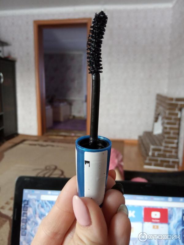 Тушь для ресниц Maybelline Volum Express Curved Brush фото