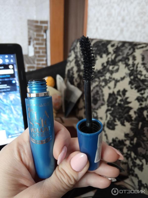 Тушь для ресниц Maybelline Volum Express Curved Brush фото