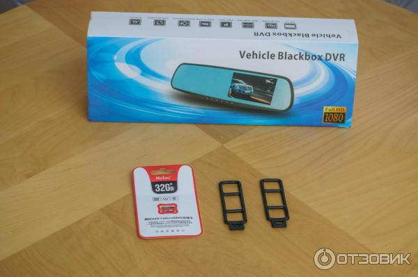 Vehicle Blackbox DVR - карта памяти из комплекта