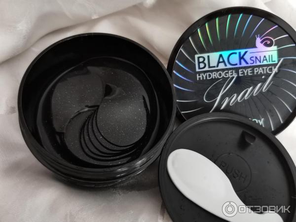 Патчи гидрогелевые для глаз Farm Stay Black Snail Hydrogel Eye Patch фото