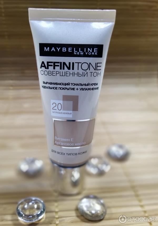 Выравнивающий тональный крем Maybelline New York Affinitone 24H фото