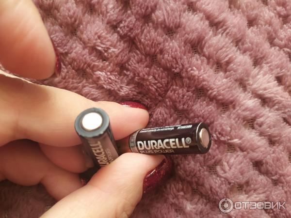 Аккумуляторные батарейки Duracell фото