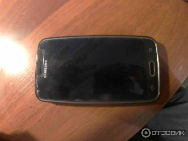 Смартфон Samsung Galaxy J1 фото