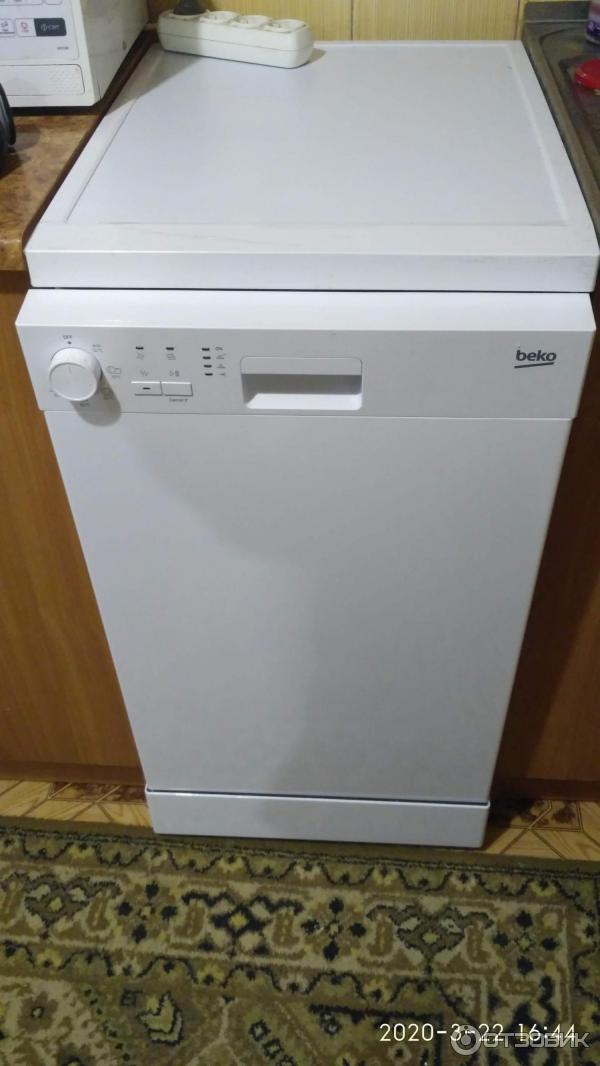 Посудомоечная машина BEKO DFS 05012W фото