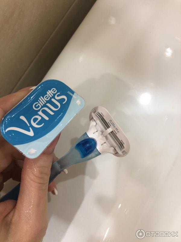 Бритвенный станок Gillette Venus фото