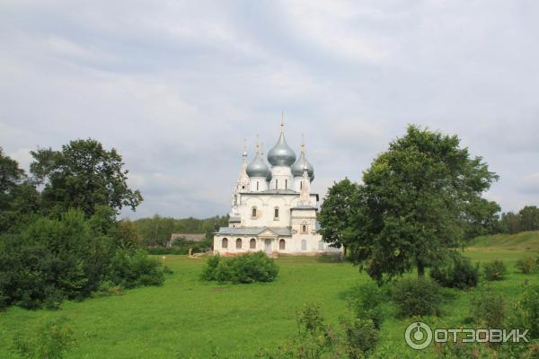 пейзаж с храмом