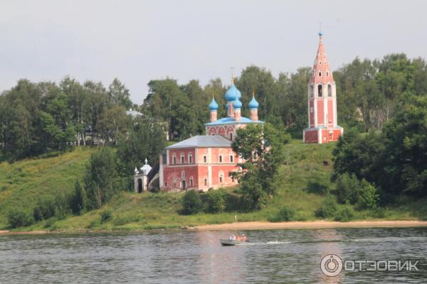 Казанская церковь, только поближе