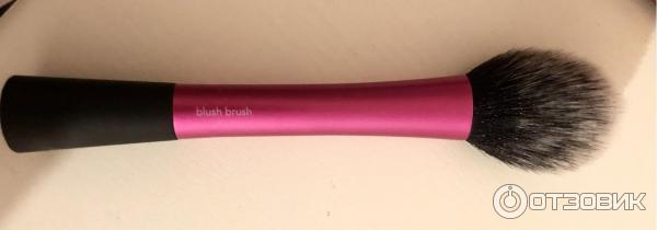 Кисть для румян Real Techniques Blush Brush фото