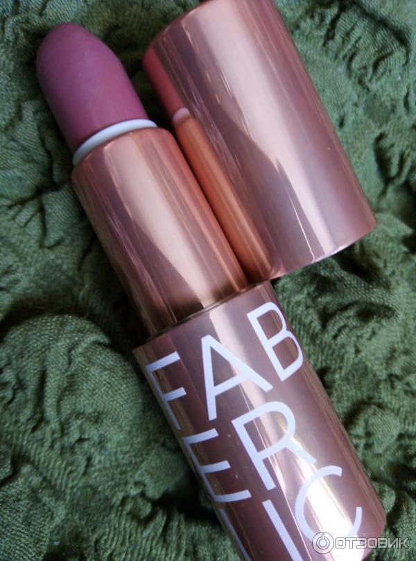 Отзыв о Губная помада Faberlic Hydra Lips Увлажняющая | Стильный дизайн ...