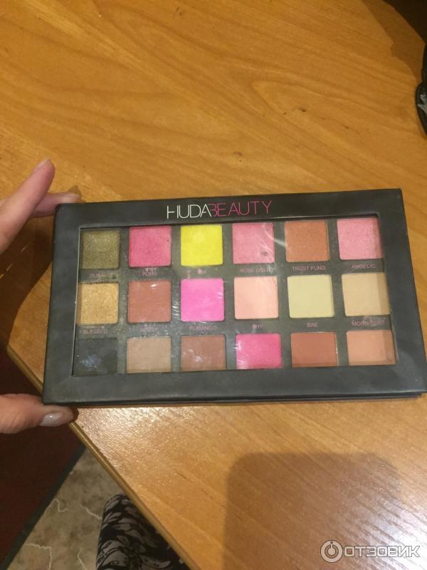 Палетка теней для век Huda Beauty Desert Dusk Eyeshadow Palette фото