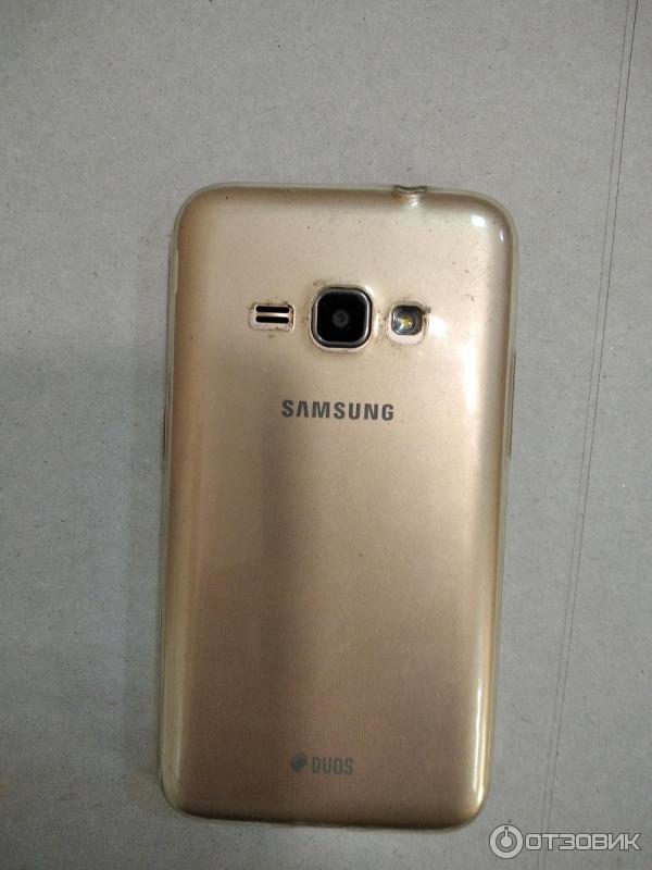 Смартфон Samsung Galaxy J1 SM-J120H фото