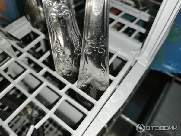 Встраиваемая посудомоечная машина 45 см Hotpoint-Ariston HSIE 2B19 фото