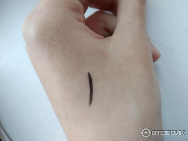 Подводка-фломастер для глаз Essence Waterproof Eyeliner Pen фото