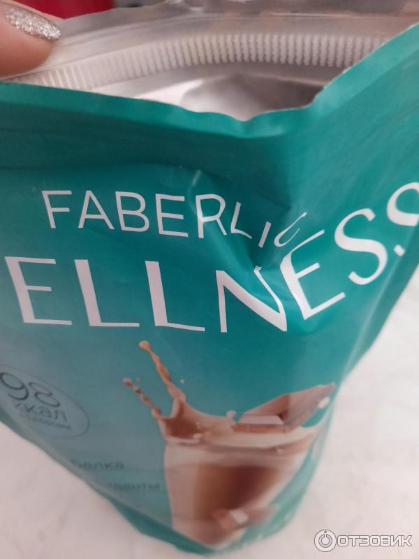 Сухая смесь для приготовления молочного коктейля Faberlic Wellness фото