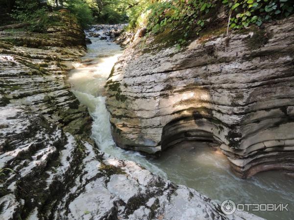 Мокрый каньон реки Псахо (Россия, Краснодарский край) фото