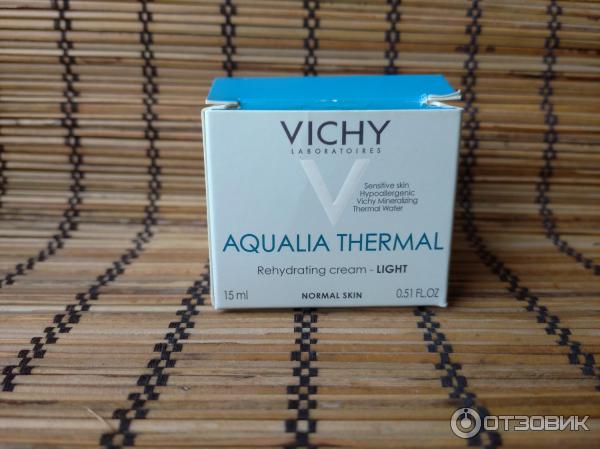 Легкий увлажняющий крем для лица Vichy Aqualia Thermal 48 часов фото