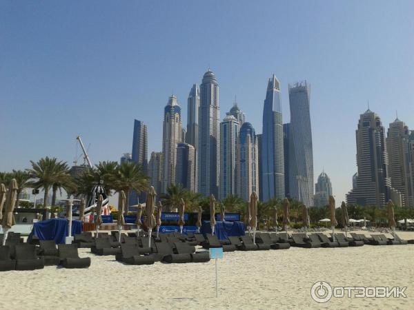 Пляж Dubai Marina beach (ОАЭ, Дубай) фото