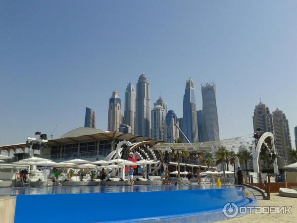 Пляж Dubai Marina beach (ОАЭ, Дубай) фото