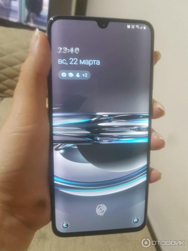 Смартфон Samsung Galaxy A70 фото