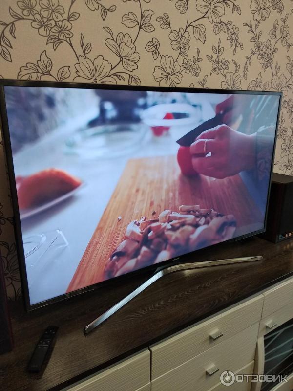Телевизор Samsung UE49MU6100 фото