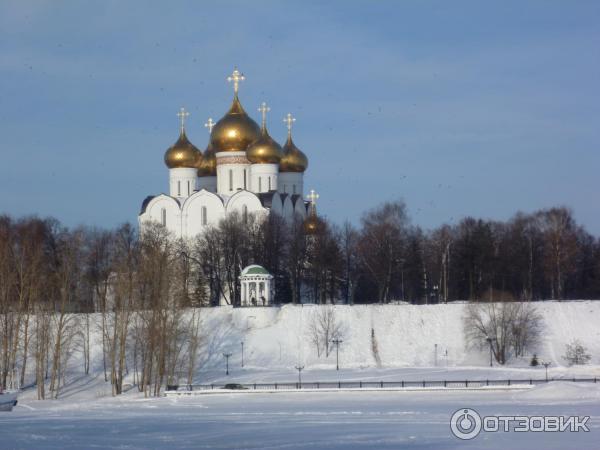 Набережная реки Волги (Россия, Ярославль) фото