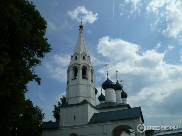 Набережная реки Волги (Россия, Ярославль) фото