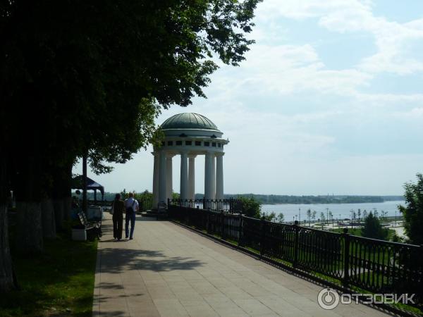 Набережная реки Волги (Россия, Ярославль) фото