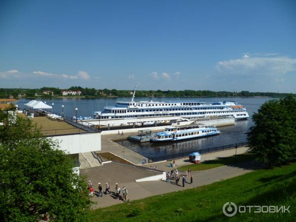 Набережная реки Волги (Россия, Ярославль) фото