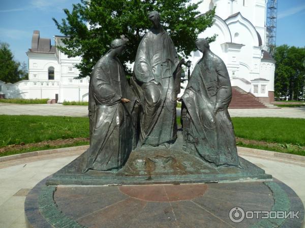 Набережная реки Волги (Россия, Ярославль) фото