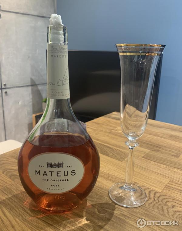 Вино полусухое Sogrape Vinhos Mateus Rose фото