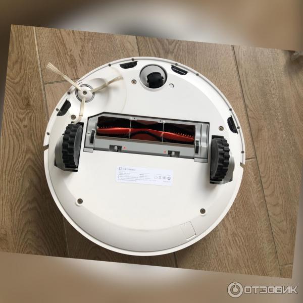 Робот пылесос Xiaomi Mi Robot Vacuum Cleaner фото