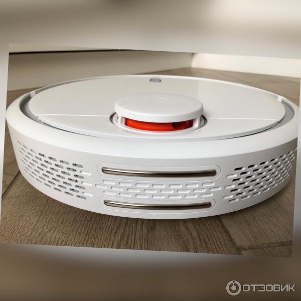 Робот пылесос Xiaomi Mi Robot Vacuum Cleaner фото