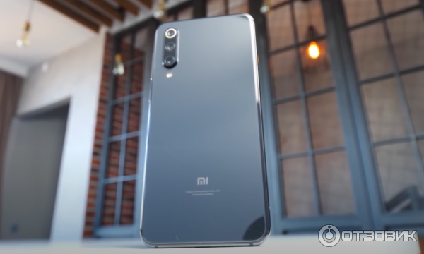 Смартфон Xiaomi Mi9 SE фото