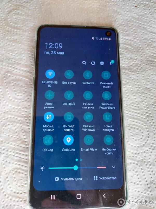 Смартфон Samsung Galaxy S10e фото