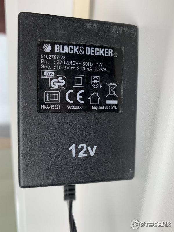 Аккумуляторная дрель-шуруповерт Black&Decker CD12CAH фото