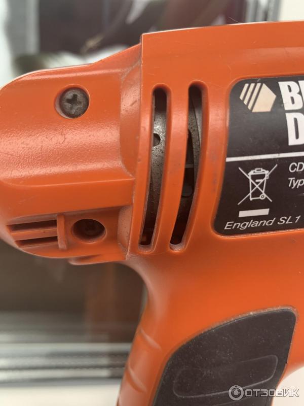 Аккумуляторная дрель-шуруповерт Black&Decker CD12CAH фото