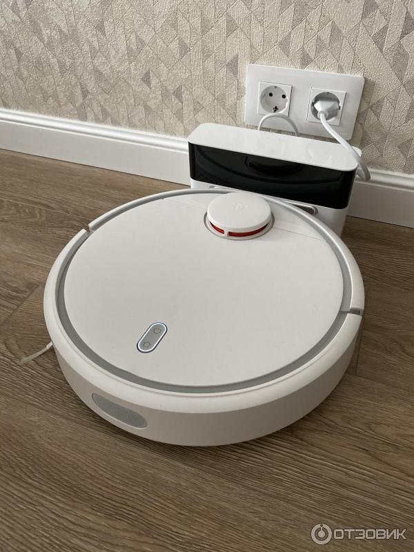 Робот пылесос Xiaomi Mi Robot Vacuum Cleaner фото