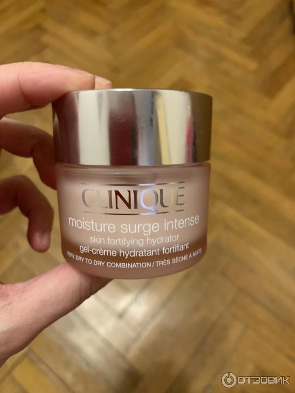 Интенсивно увлажняющий крем Clinique Moisture Surge Intense фото