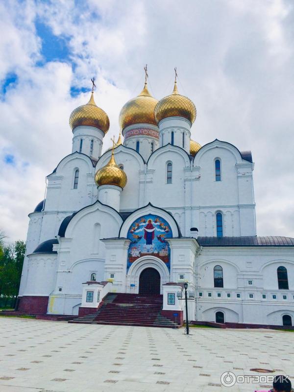 Набережная реки Волги (Россия, Ярославль) фото