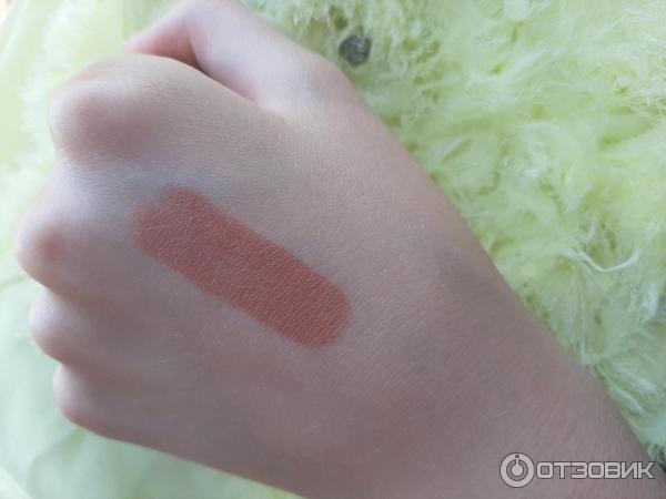 Губная помада Maybelline Color Sensational фото