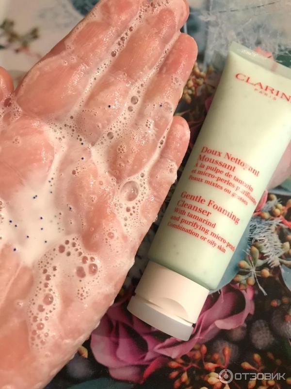 Очищающий пенящийся крем Clarins с экстрактом хлопка для жирной и комбинированной кожи фото