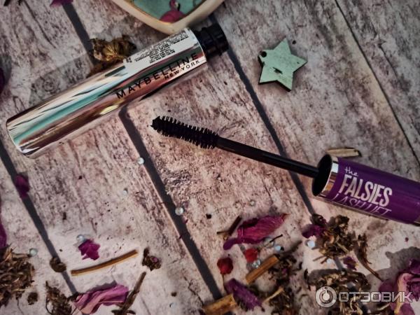 Тушь Maybelline New York the falsies lash lift .