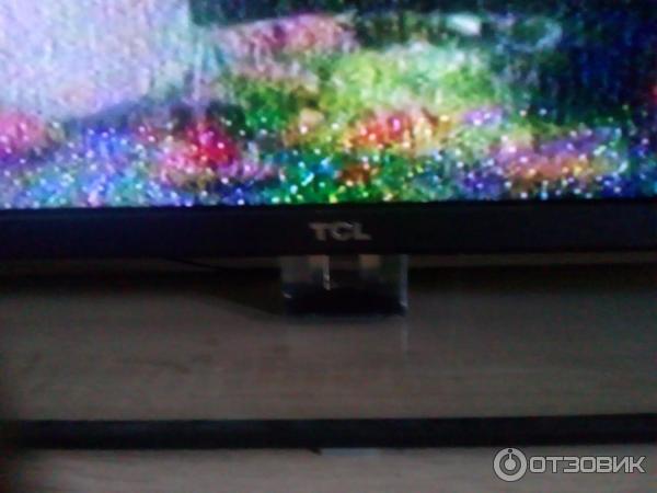 LED-телевизор TCL LED32D2700 фото