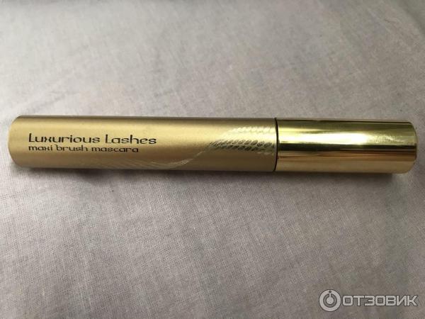 Тушь для ресниц Kiko Luxurious Lashes Maxi Brush Mascara фото