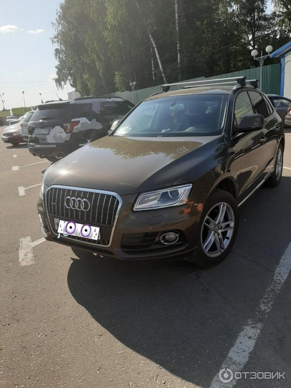 Автомобиль Audi Q5 кроссовер фото