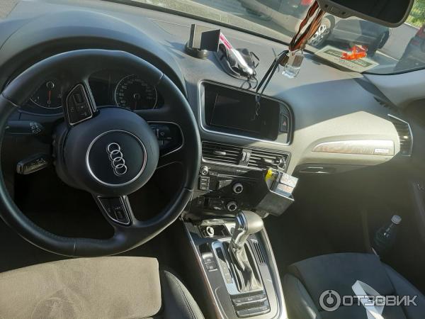 Автомобиль Audi Q5 кроссовер фото