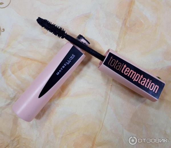 Тушь для ресниц Maybelline Total Temptation фото